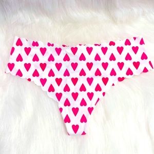 Victoria’s Secret Pink No Show Thong / Panty NWT Excellent Condition